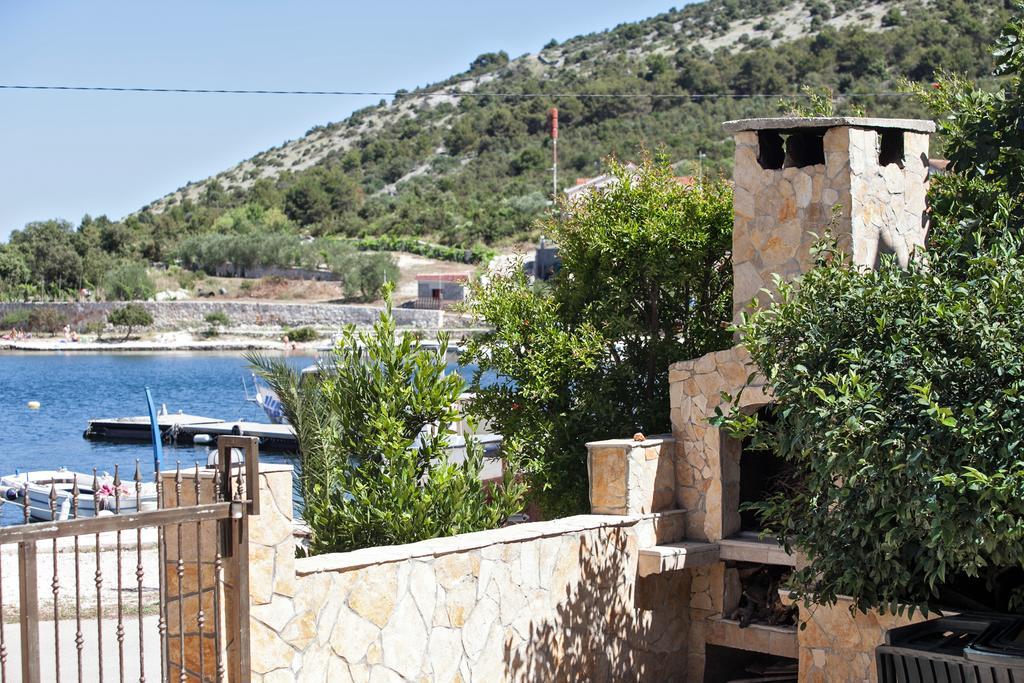 Villa Stana Vinišće Екстериор снимка