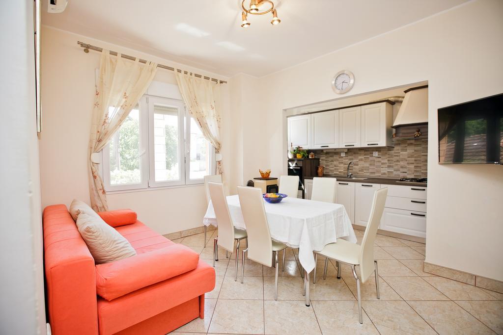 Villa Stana Vinišće Екстериор снимка