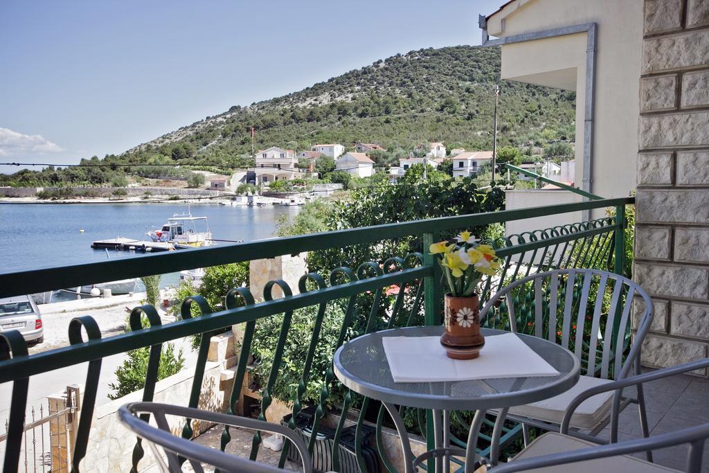 Villa Stana Vinišće Екстериор снимка