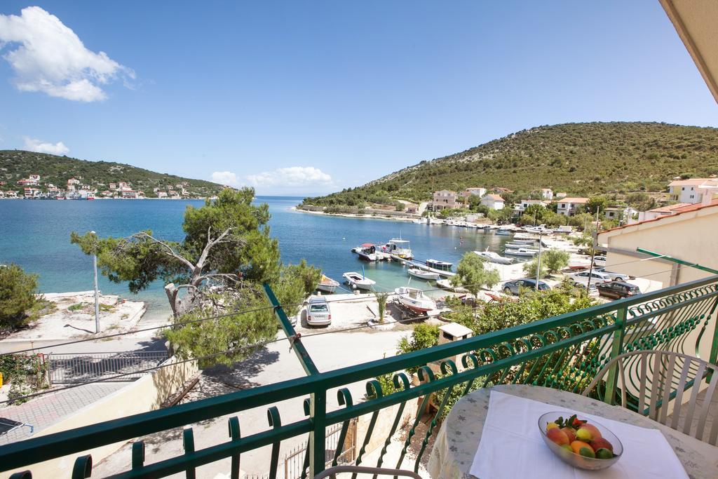 Villa Stana Vinišće Екстериор снимка